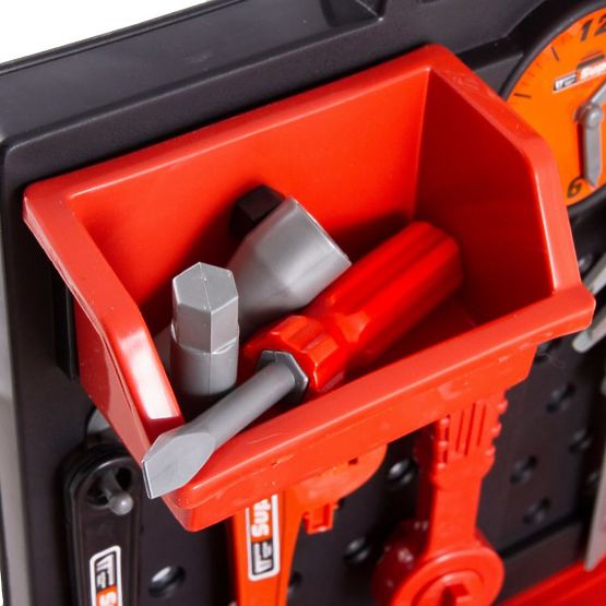 Atelier pour enfants avec outils 