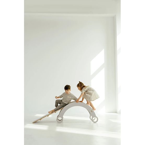 Balançoire Montessori en bois avec toboggan/échelle M - blanc