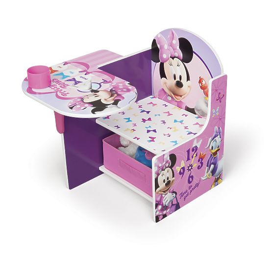 BAZAR chaise avec une table Minnie