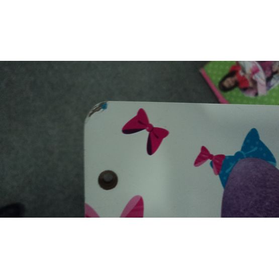 BAZAR chaise avec une table Minnie