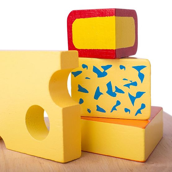 Bigjigs Toys Ensemble de fromages alimentaires en bois sur une assiette