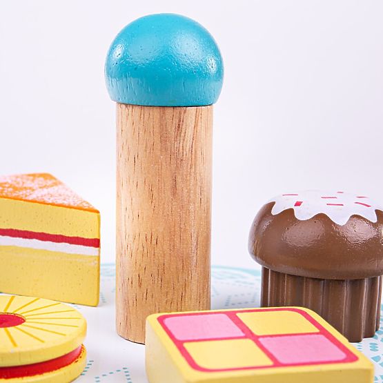 Bigjigs Toys Présentoir avec petits gâteaux