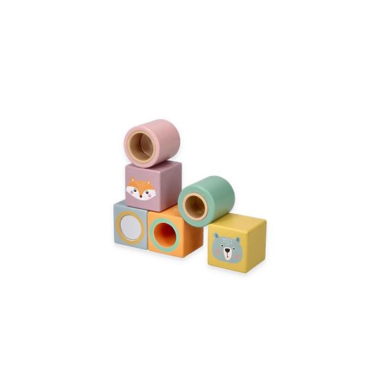 Blocs en bois pour petits explorateurs à la main