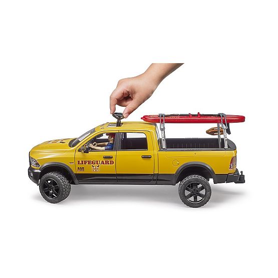 Bruder Dodge RAM de la garde côtière avec sauveteur et accessoires