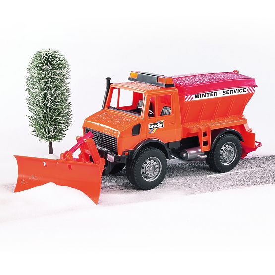 Bruder Mercedes Benz UNIMOG Épandeur avec lame