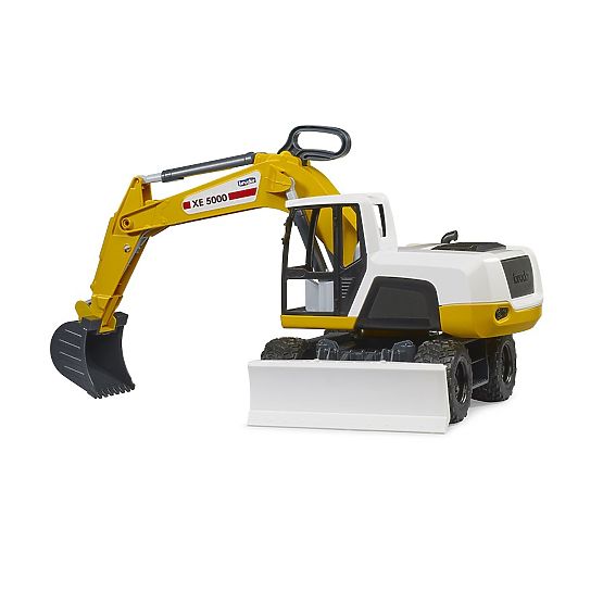Bruder Pelle sur pneus XE 5000