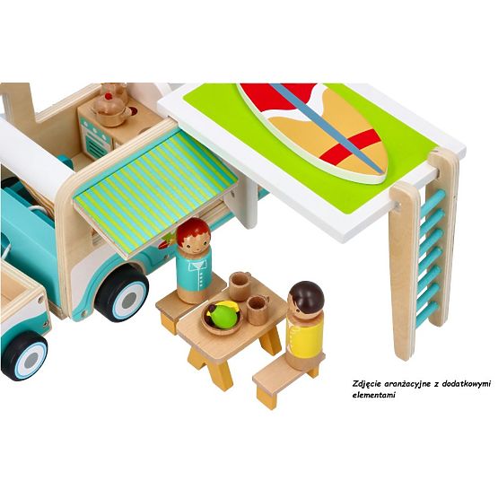 Caravane en bois avec remorque et accessoires