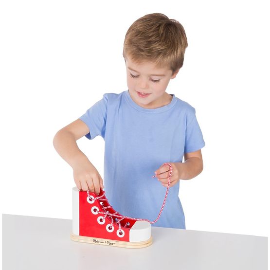 Chaussure à lacets