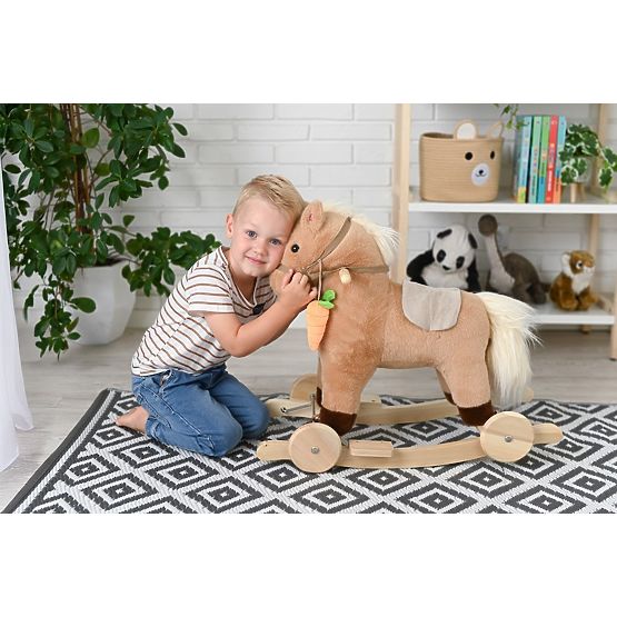 Cheval à bascule avec carotte