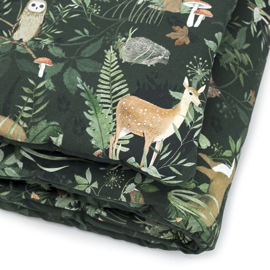 Feuille de commande avec remplir la vie dans la forêt
