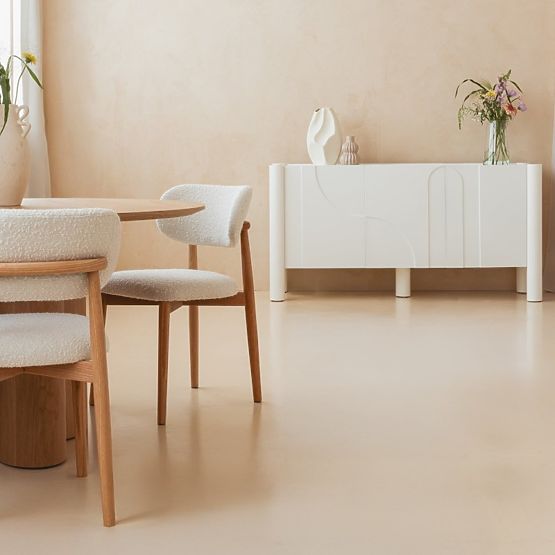 Commode trois portes Lunaria avec façade fraisée, blanche