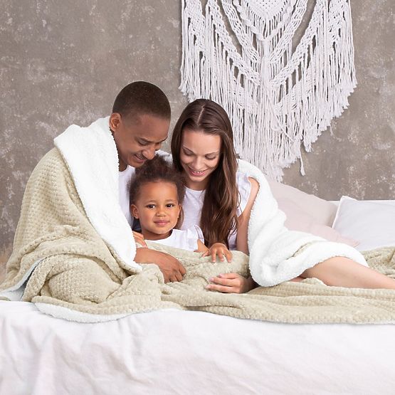 Couverture SHLEEPY couleur beige avec motif jacquard style classique 220x240