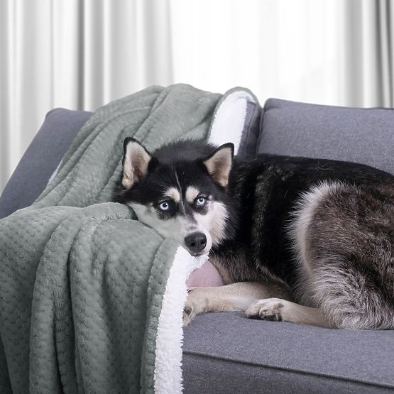 Couvre-lit SHLEEPY couleur grise avec motif jacquard style classique 220x240