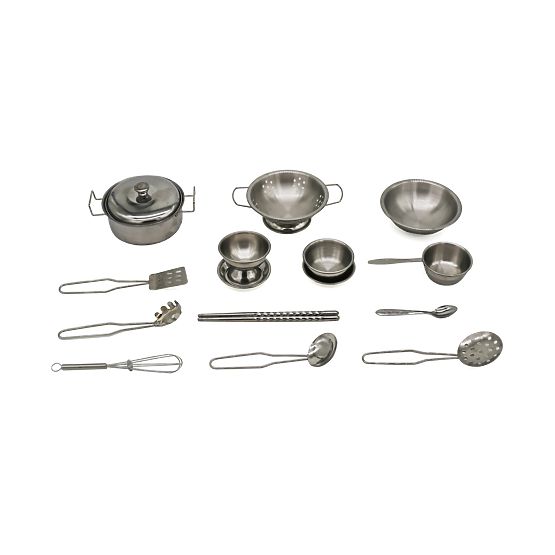 Cuisine nordique en bois avec accessoires