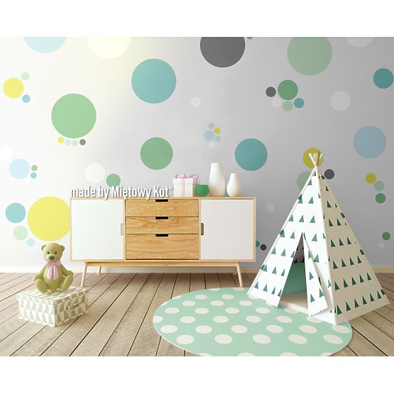 Décoration murale - roues vertes aux pois