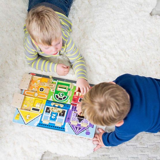 Déverrouiller les serrures Melissa et Doug