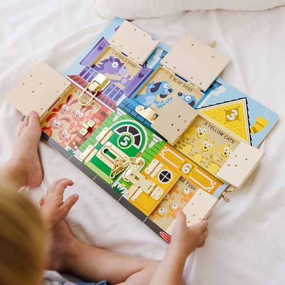 Déverrouiller les serrures Melissa et Doug