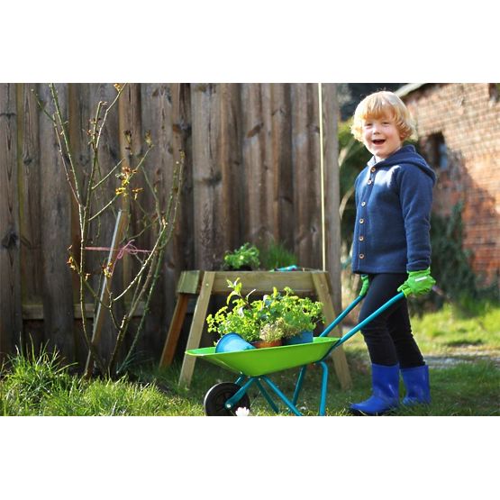 Ensemble d'outils de jardin avec roues