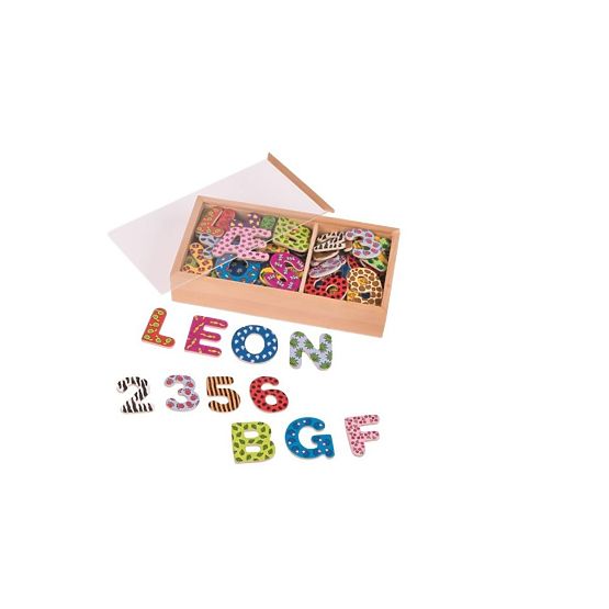Ensemble de chiffres et de lettres magnétiques