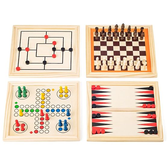 Ensemble de jeux dans une boîte en bois