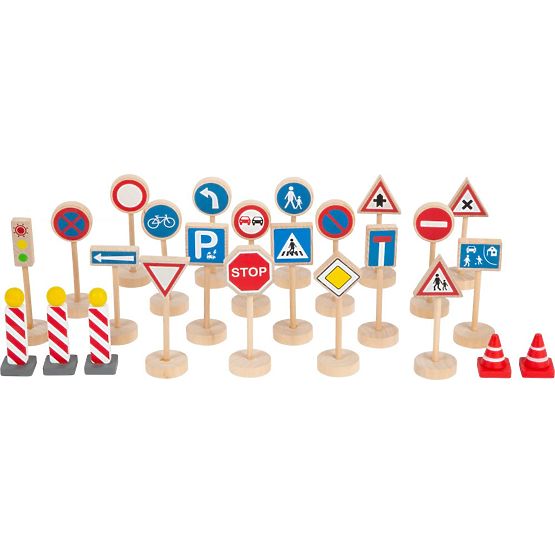 Ensemble de panneaux de signalisation en bois
