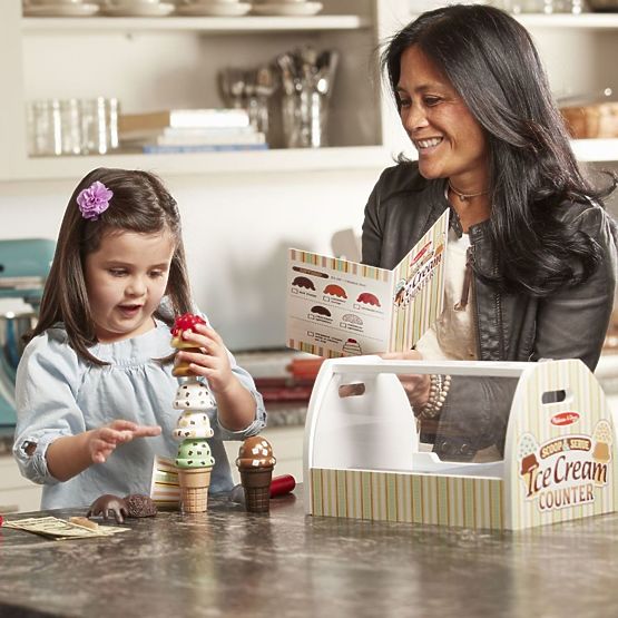 Salon de crème glacée en bois Melissa & Doug