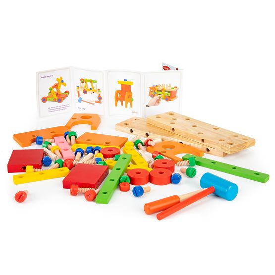 Jeu de construction en bois avec outils