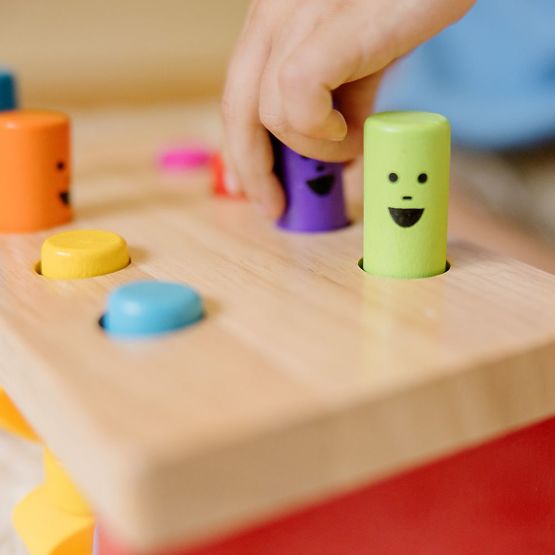 Jeu de marteau avec figurines sautantes - jouet à marteler Melissa and Doug