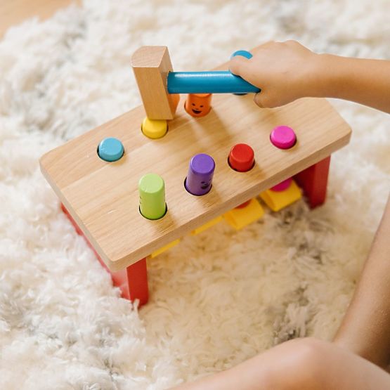 Jeu de marteau avec figurines sautantes - jouet à marteler Melissa and Doug