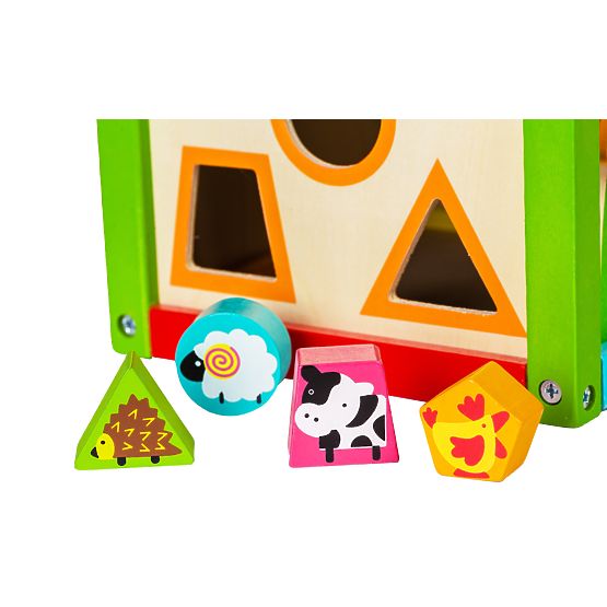 Jouet éducatif en bois avec un labyrinthe