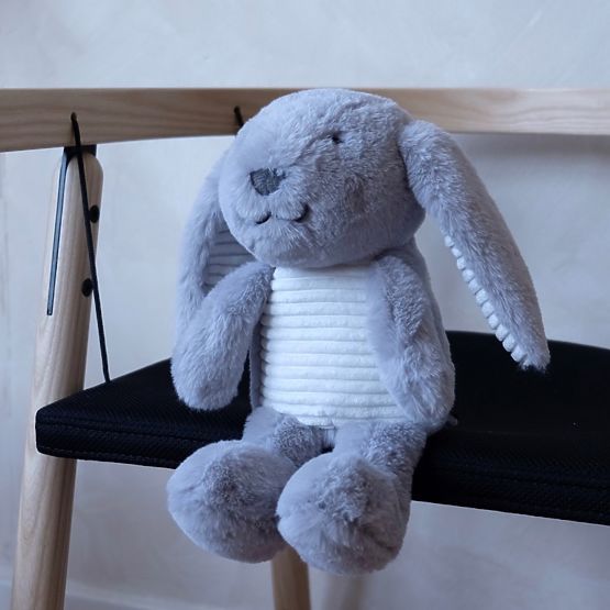Lapin gris avec battement de coeur FLOW