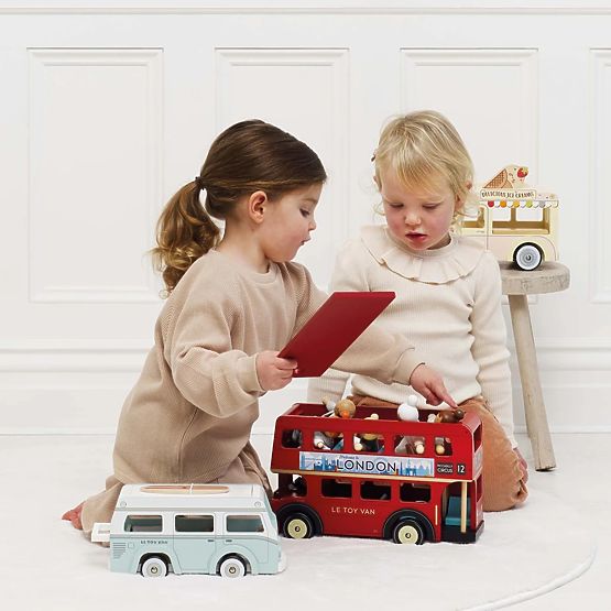 Le Toy Van Bus London