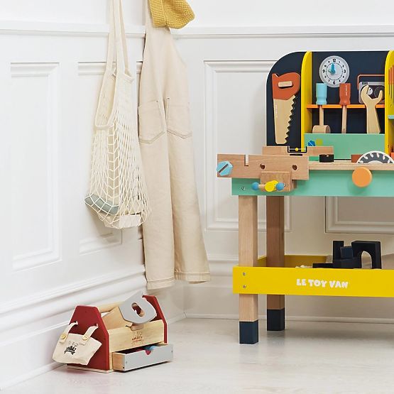 Le Toy Van Outils dans une caisse