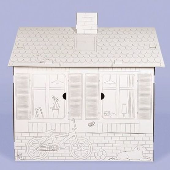 Maison en carton pour enfants avec cheminée