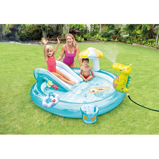 Piscine pour enfants avec toboggan