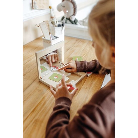 Puzzle symétrique avec miroir