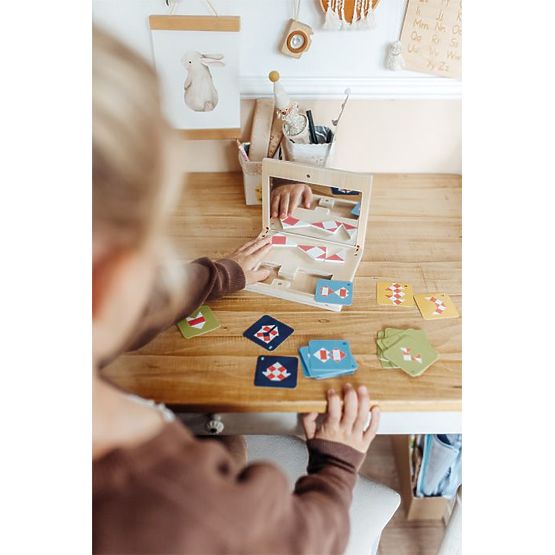 Puzzle symétrique avec miroir