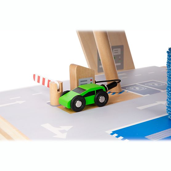 small foot Parking premium