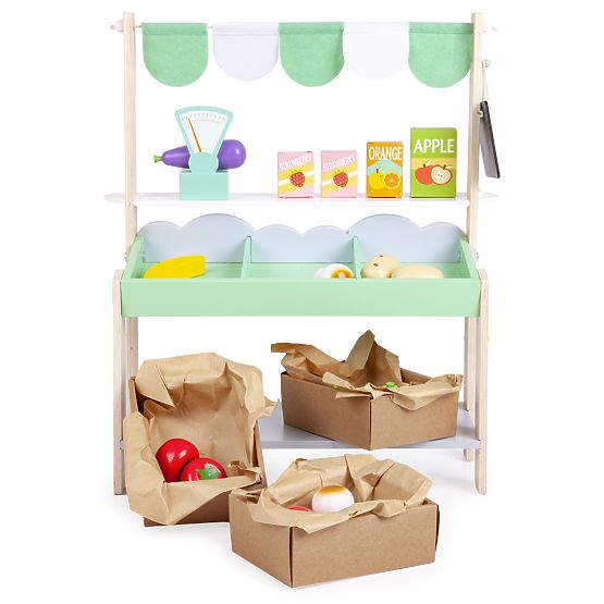 Stand de vente en bois avec légumes