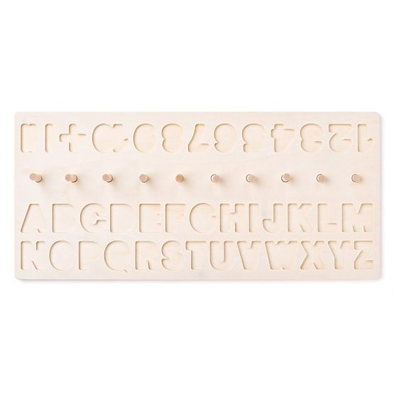 Tableau didactique avec lettres et chiffres