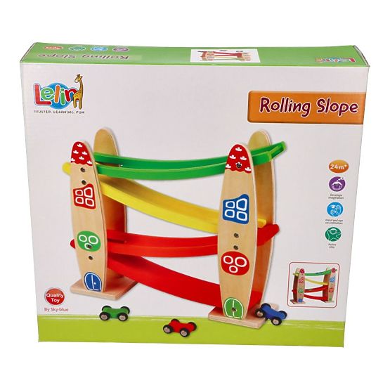 Toboggan en bois avec petites voitures
