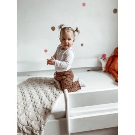 Lit pour enfant avec barrière Ourbaby - blanc