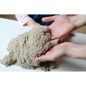 Sable cinétique 3 kg avec bac à sable gonflable et moules, Adam Toys piasek