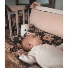 Manteau pour lit de bébé Fleurs de nuit - rose, Makaszka