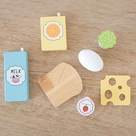 Aliments en bois - découpe - petit déjeuner américain