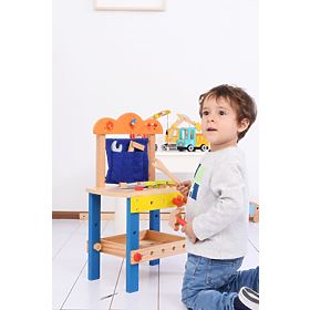 Atelier en bois avec de nombreux outils