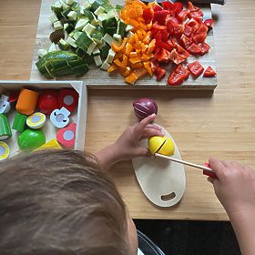 Bigjigs Toys Couper des fruits dans une boîte