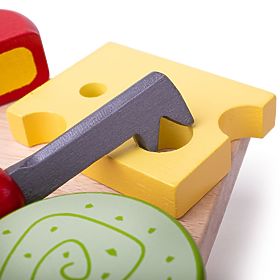 Bigjigs Toys Ensemble de fromages alimentaires en bois sur une assiette