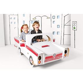 Cabriolet rapide en carton