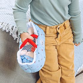 Doudou Jolijou Poupée dans un sac de transport bleu 20 cm